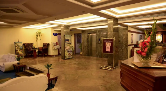 Maya's Kings Kourt, Rezervovat Hotel Hotely v Bangalore s parkováním, Parkování