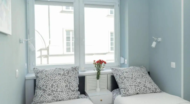 Old Town Grand Theatre Apartment 2, Забронировать Апартаменты/квартира Отели Варшавы с парковкой, рядом с Конференц-центр Рондо Один, Парковка