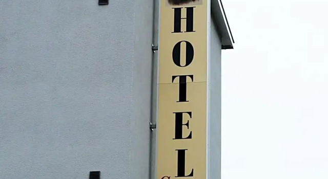 Hotel Schillerquartier, Забронировать Отель Отели Касселя с парковкой, рядом с Музей астрономии и физики в Оранжерее, Парковка