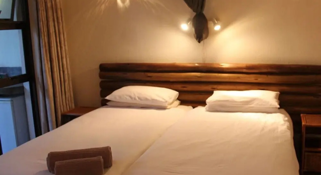 Masorini Bush Lodge & Safari Tents, Забронировать Отель Отели Пхалаборва с завтраком, Завтраки