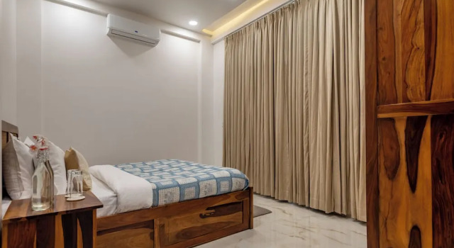 Вилла Deluxe ELIVAAS 3BHK White House Villa with View