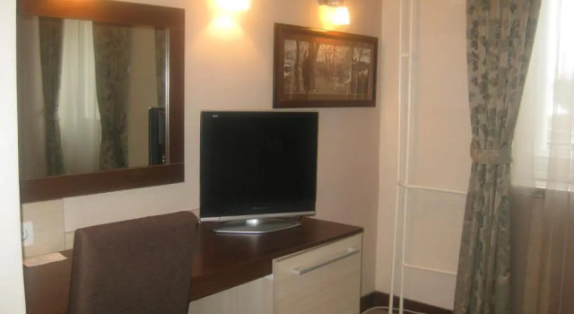 Hotel Leotar