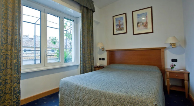 Одноместный номер Standard Hotel Diplomatic