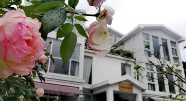 Lichuan Huajianyin Homestay, Prenota Hotel Hotel a Enshi Prefecture con parcheggio, Parcheggio