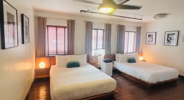 Номер Classic Hotel Crocodile & Crocodile Music Venue