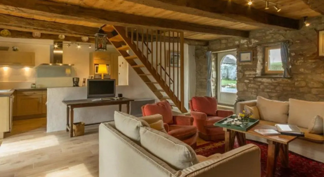 Charmante maison de paludier à Guérande, proche mer, jardin, tyrolienne, WIFI, Canal+, équipements bébé - FR-1-306-1102, Book Hotel Guérande Loire-Atlantique