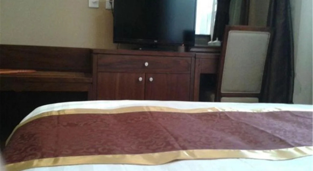 Jinfeng Jingyuan Business Hotel
