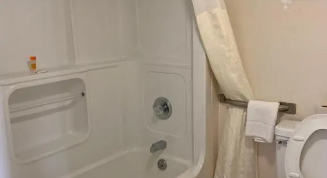Люкс Budgetel Inn & Suites