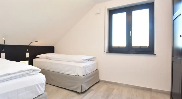 Beautiful Holiday Home in Kühlungsborn Near Sea