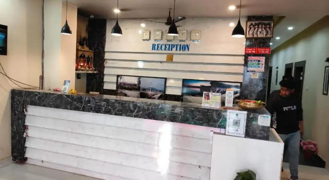Hotel Senapati Residency by OYO Rooms, Prenota Hotel Phulbani Orissa
