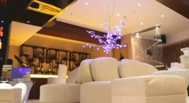 Jian Gong Jin Jiang Hotel, Varaa Hotelli Xuhui 