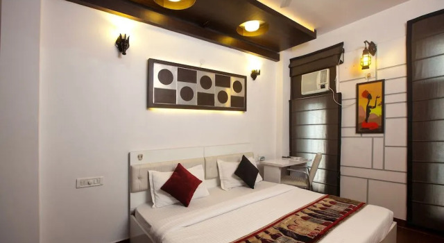 OYO 319 Rk Residency