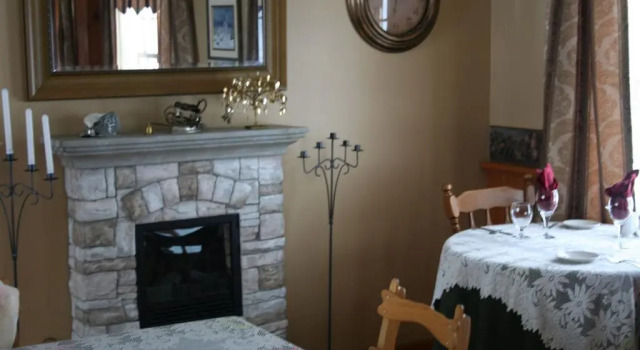 Auberge Aux Toits Rouges, Prenota Ostello Ostelli a Eastern Townships, Ostello