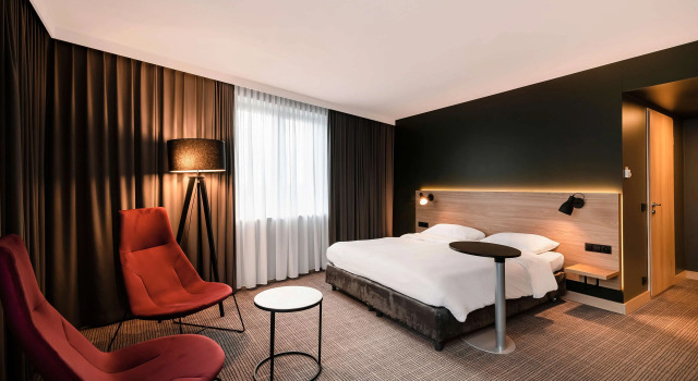 Полулюкс Park Inn by Radisson Krakow