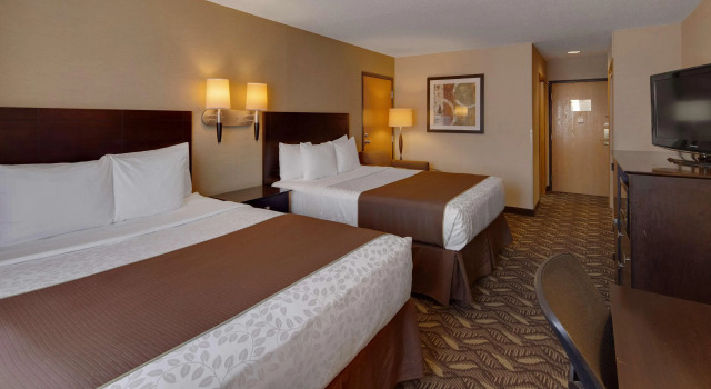 Best Western Pontiac Inn, Забронировать Отель Отели Понтиак с парковкой, Парковка