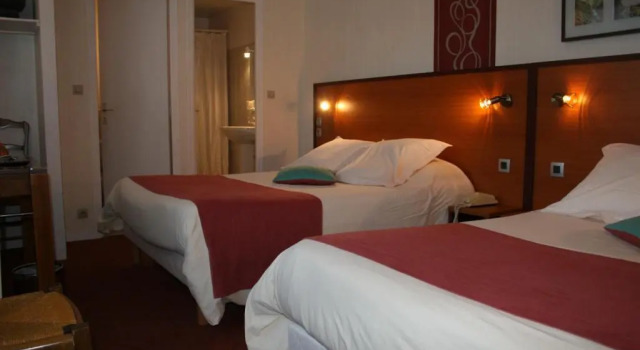 Четырёхместный номер Standard CitHotel Capricorne