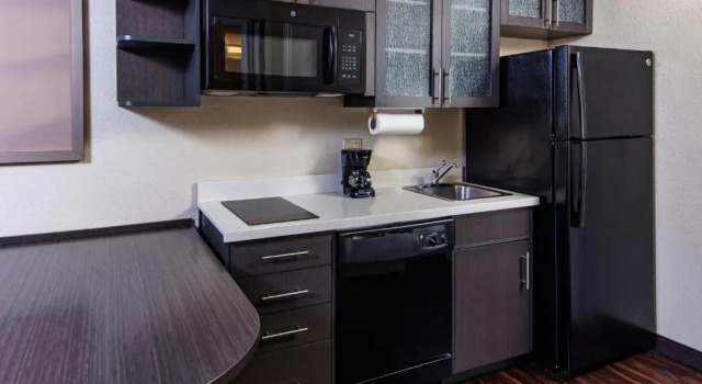 Standard double suite Candlewood Suites Appleton, an IHG Hotel