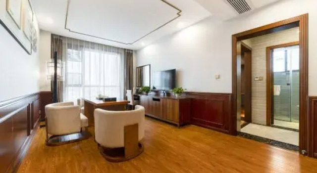 Люкс Meishan Huangming Hotel (Sansuxuan Branch)