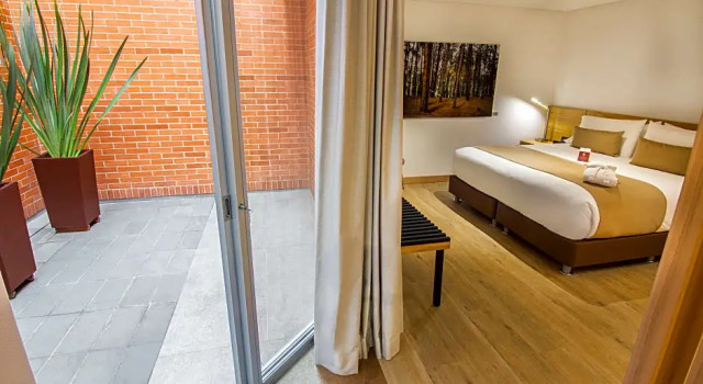 Полулюкс Best Western Plus 93 Park Hotel