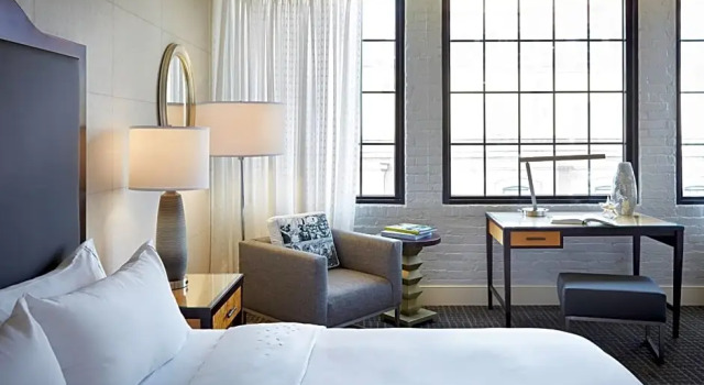 Двухместный люкс Пентхаус Renaissance New Orleans Arts Warehouse District Hotel