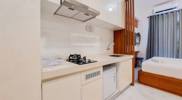 Апартаменты Fully Furnished And Simply Studio At Sky House Bsd Apartment