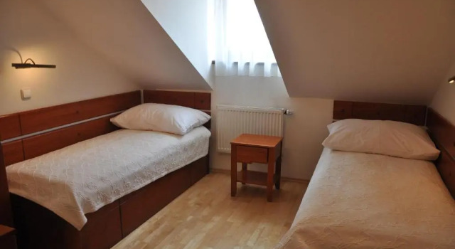 Standard Doppel Zimmer Dachboden Hotel Dar