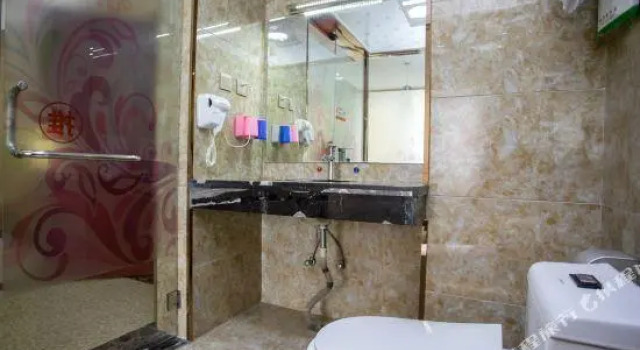Yuxi Better Than Home Hotel, Rezerwuj Hotel Hotele w Yuxi z parkingiem, Parking