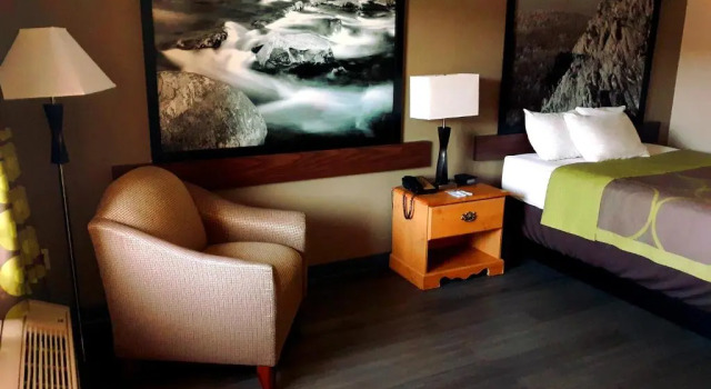 Двухместный номер Super 8 by Wyndham Fort Chiswell/Wytheville Area