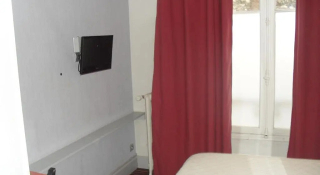Двухместный номер Standard Hôtel Latino Reims Centre