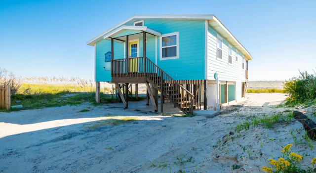 Moon Struck by Oak Island Accommodations