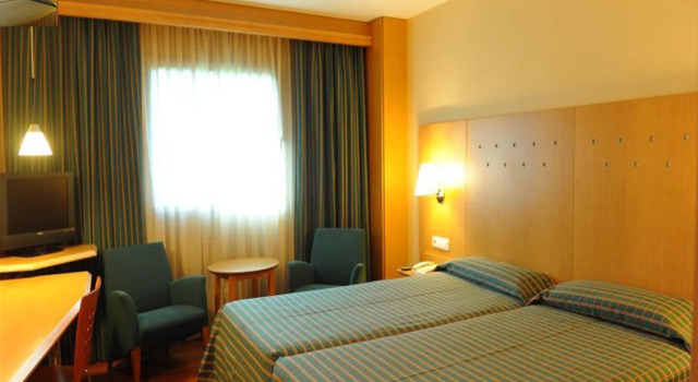 Номер Standard Отель Puerta Santander