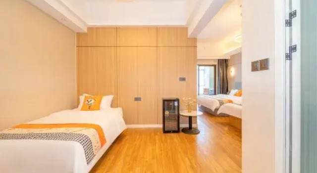 Трёхместный семейный люкс Yachne Light Luxury Hotel