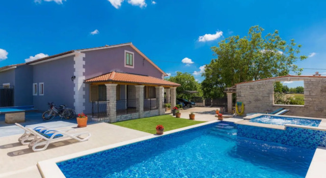 House Begonija Slapy