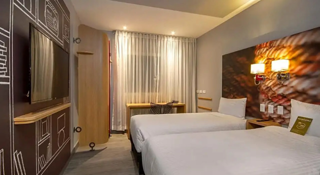 Номер Standard ibis Quito