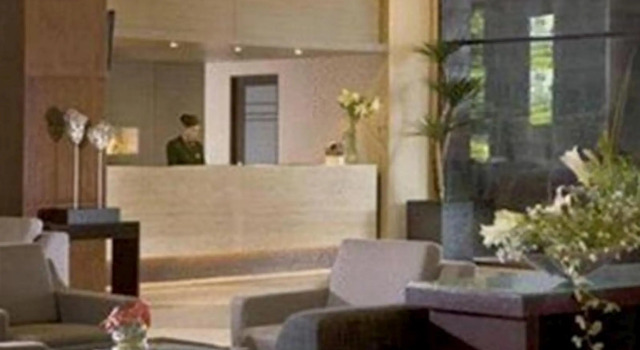 Hotel Santika Pandegiling Surabaya