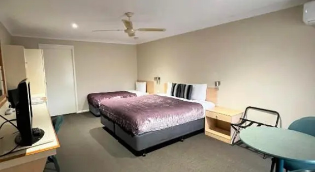 Трёхместный номер Standard Tumbarumba Motel & Elms Restaurant