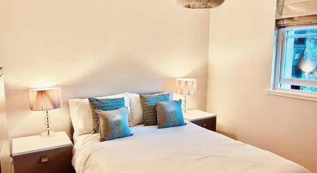 Charming Edinburgh Apartment Beside Edinburgh Castle, Забронировать Апартаменты/квартира Эдинбург Midlothian, рядом с Национальный музей Шотландии