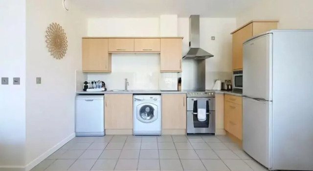 Апартаменты с балконом Brightleap Apartments - Silbury View