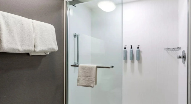 Двухместный номер Standard Courtyard Burlington Williston
