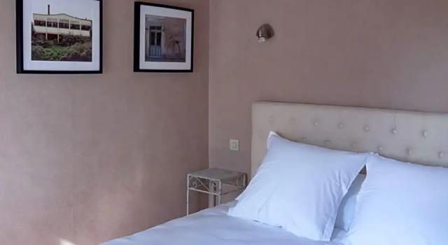 Lhotel, Rezerwuj Hotel Thouars Poitou-Charentes