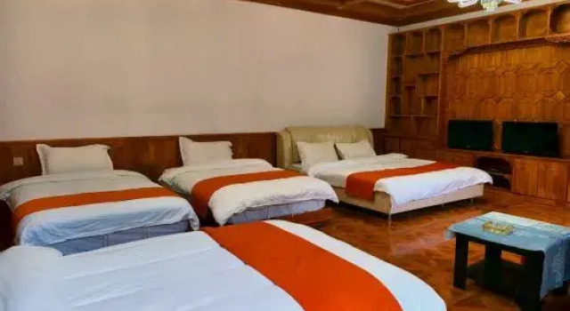 Семейный люкс Wonton Hotel Yangshuo