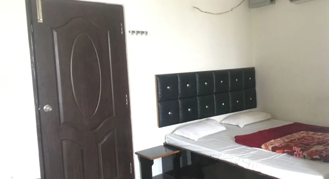 hotel sunny international, Забронировать Отель Отели Джамму и Кашмира с парковкой, Парковка