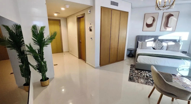 Lux BnB Aykon Tower Skyline Views