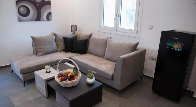 Lf Suites, Book Apartment Hotels in Central Greece with Parking, Parking