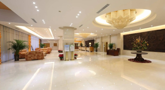 Aurum International Hotel