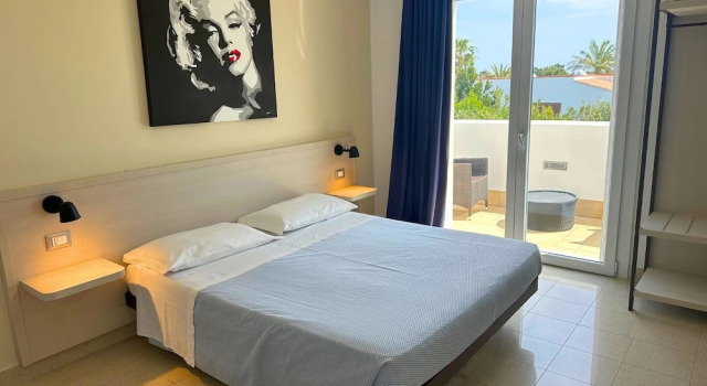 Двухместный номер Standard с балконом и с видом на море Donnosanto Residence Torre Santa Sabina