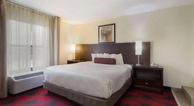 Номер Presidential Best Western Suites near Opryland