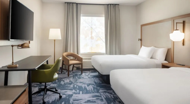 Fairfield Inn & Suites by Marriott Montrose, Забронировать Отель Отели Монтроуз с парковкой, Парковка