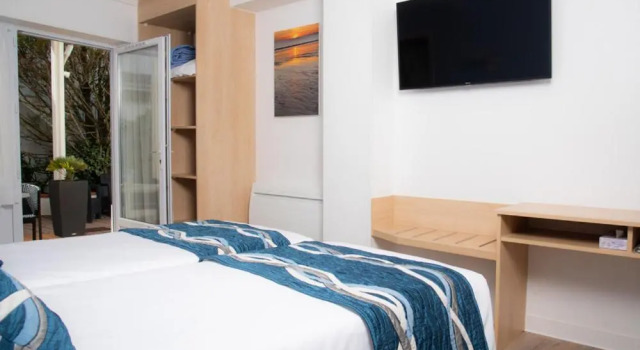 Четырёхместный номер Standard Hotel Les Dunes
