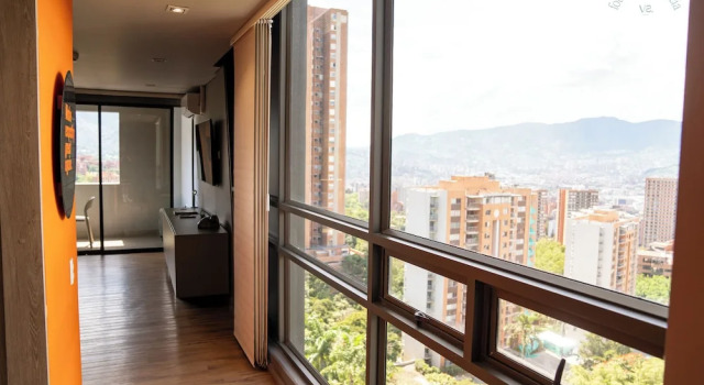 Номер Deluxe Loma, Medellin, a Tribute Portfolio Hotel